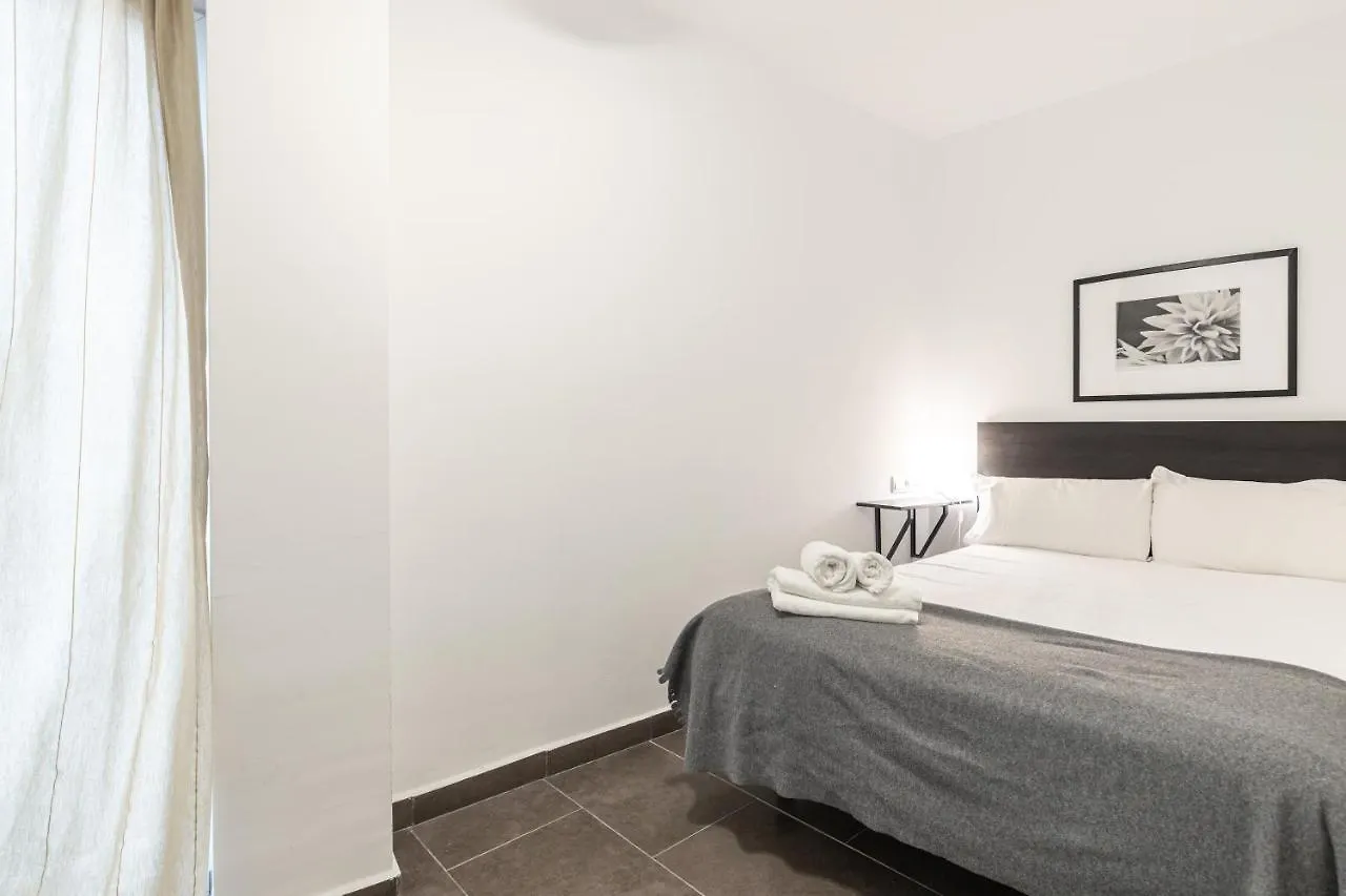 Appartement HOMEABOUT LA MERCED Duplexes Málaga